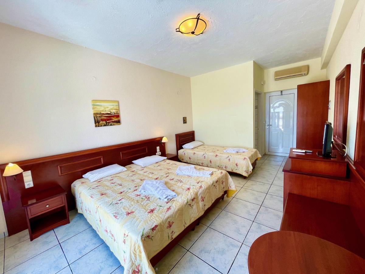 Venardos Hotel Agia Pelagia  エクステリア 写真