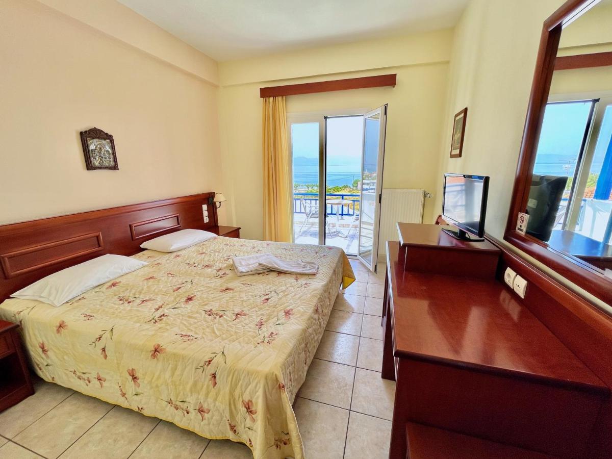 Venardos Hotel Agia Pelagia  エクステリア 写真