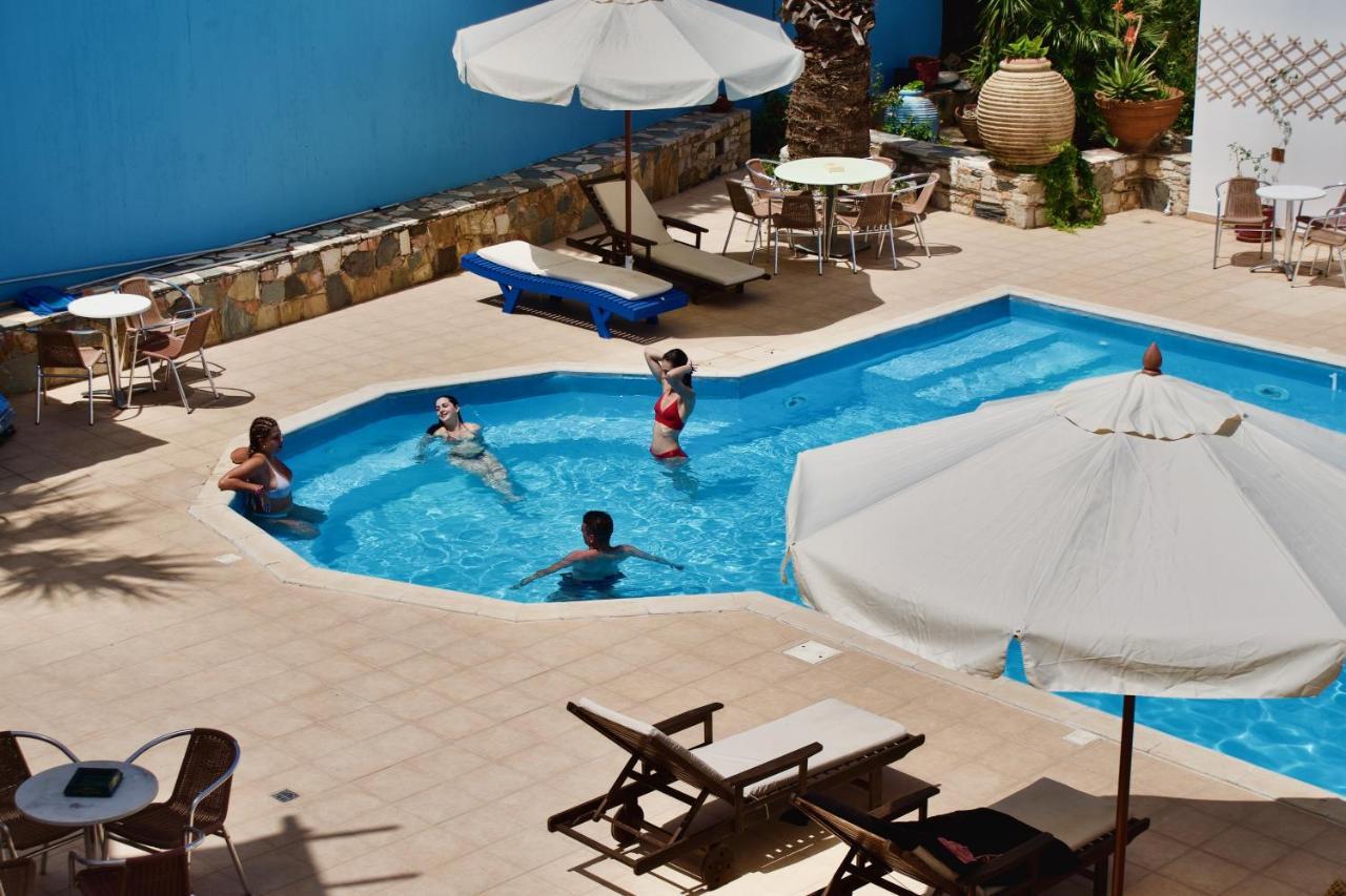 Venardos Hotel Agia Pelagia  エクステリア 写真