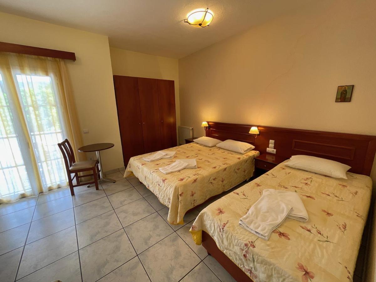 Venardos Hotel Agia Pelagia  エクステリア 写真
