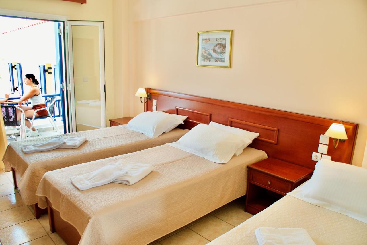 Venardos Hotel Agia Pelagia  エクステリア 写真