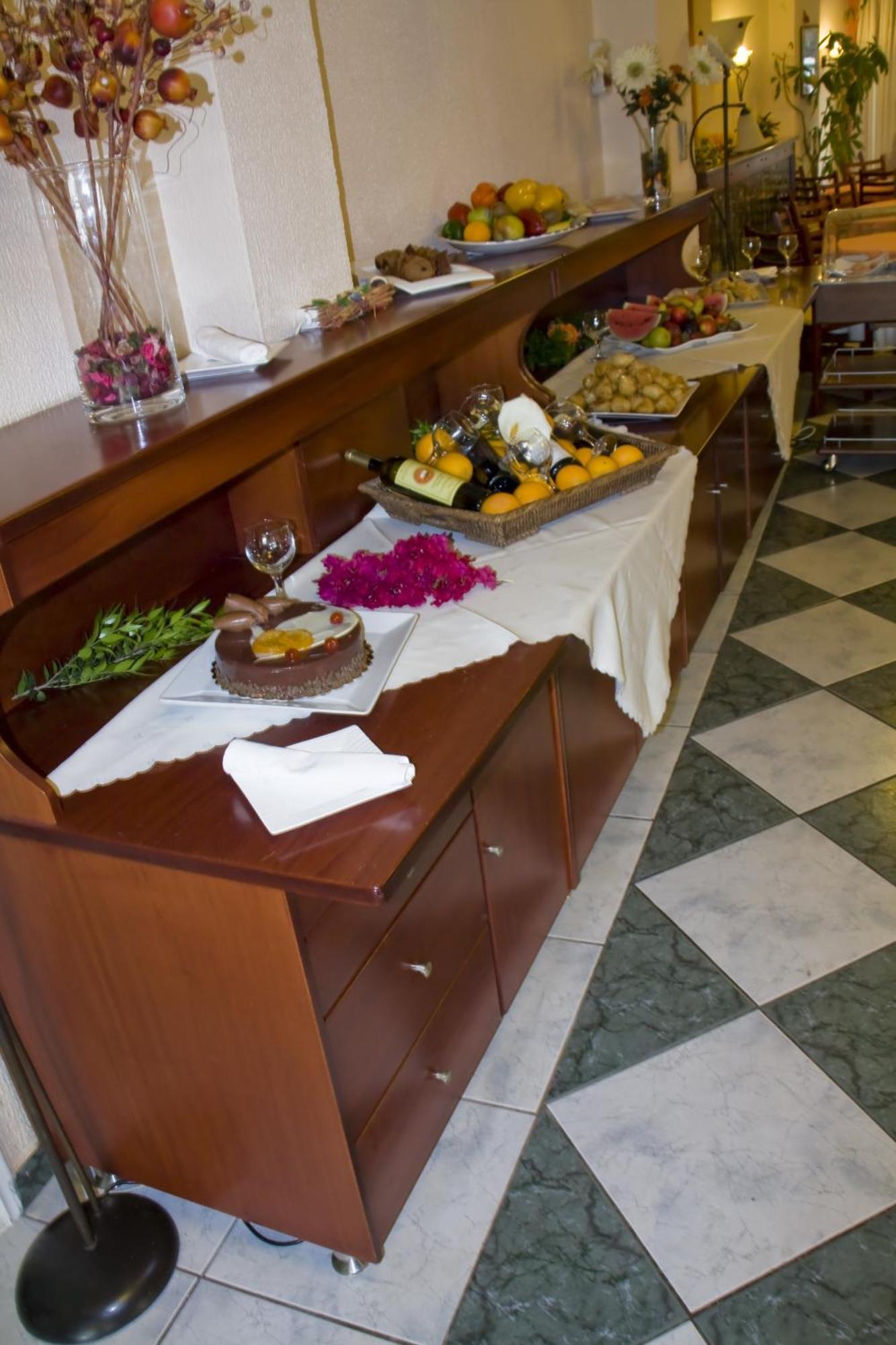 Venardos Hotel Agia Pelagia  エクステリア 写真