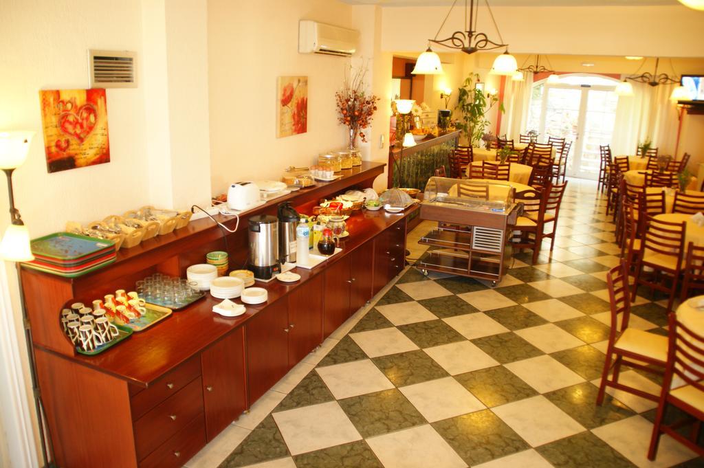Venardos Hotel Agia Pelagia  エクステリア 写真
