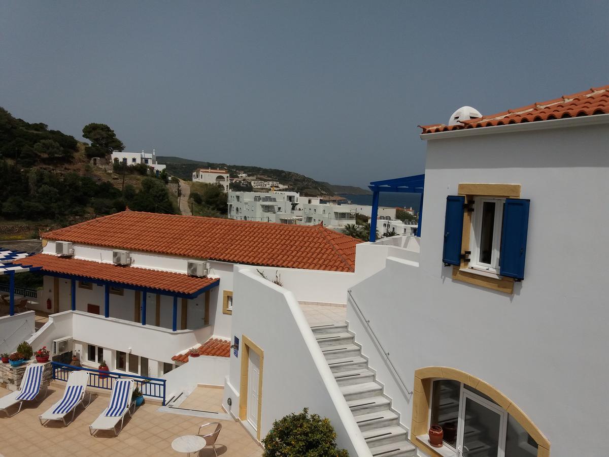 Venardos Hotel Agia Pelagia  エクステリア 写真