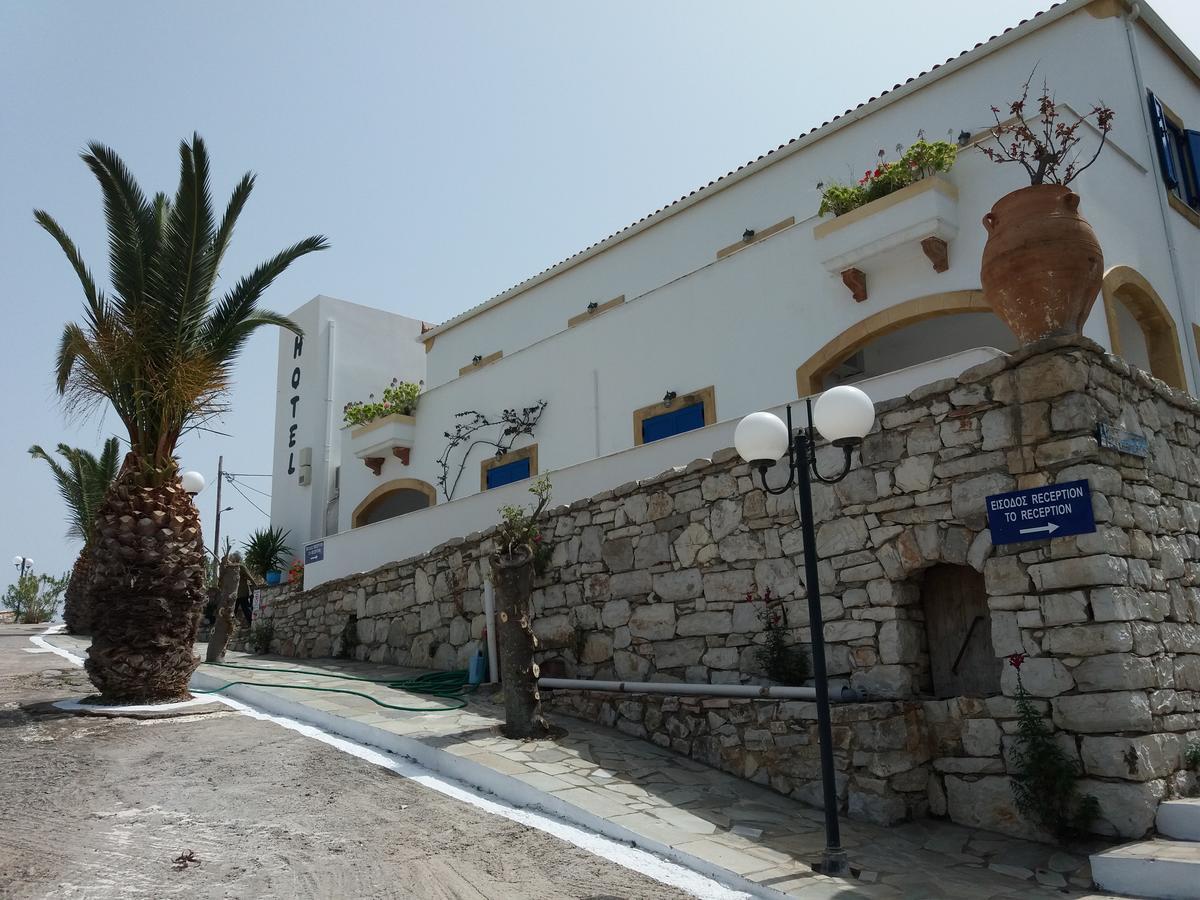Venardos Hotel Agia Pelagia  エクステリア 写真